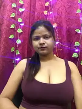 Attractive Queen  online show from 03-05-26, 04:42