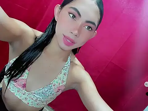 Massivecockfiona online show from 03-06-26, 05:24