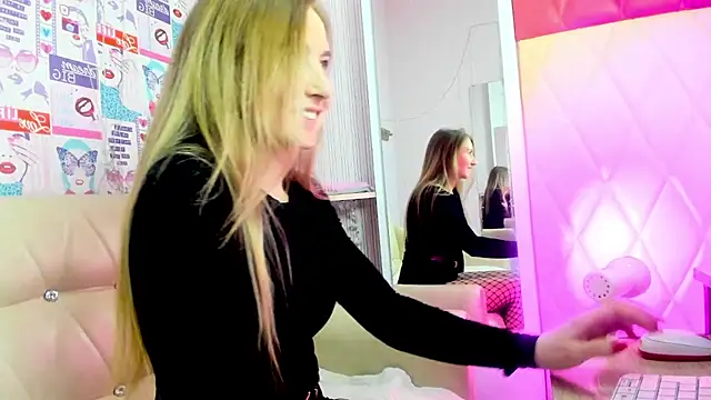 Lana Heels online show from 01-12-26, 09:49