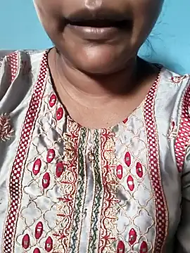 Desi Nil pori online show from 04-21-26, 03:02