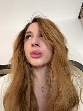 Snapshot of LucyBridgette chatting on 02-21-26, 09:11 LucyBridgette online show from 02-21-26, 09:11