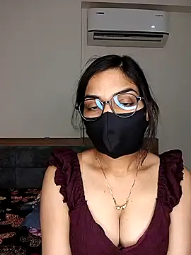 Snapshot of sexygirl889 chatting on 05-08-26, 04:49 sexygirl889 online show from 05-08-26, 04:49