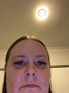 carinabro10 online show from 03-02-26, 10:44