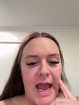 carinabro10 online show from 05-16-26, 10:36
