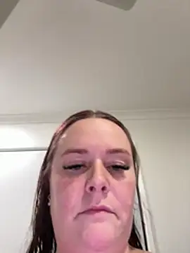 carinabro10 online show from 05-15-26, 10:02