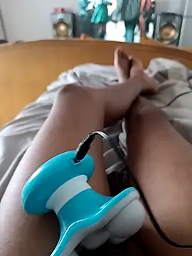 Snapshot of Winterslender chatting on 01-14-26, 08:29 Winterslender online show from 01-14-26, 08:29