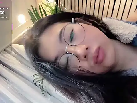 Snapshot of neinei_bao chatting on 01-09-26, 02:51 neinei bao online show from 01-09-26, 02:51