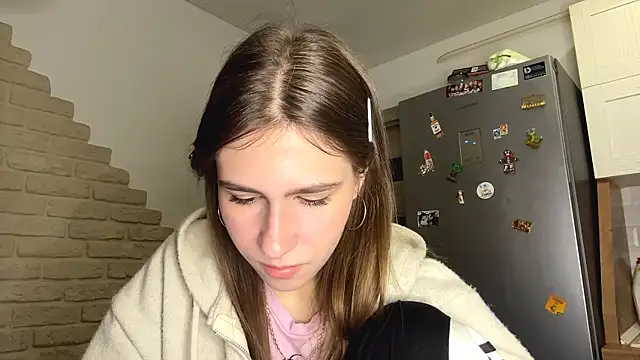 ElsieKuhlmann online show from 03-30-26, 04:14