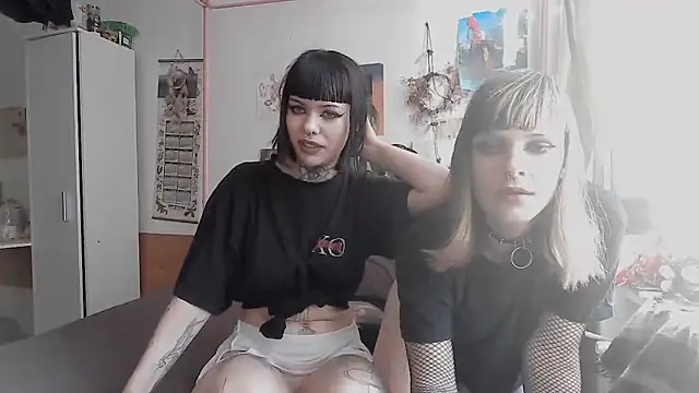 kicianiunia online show from 04-25-26, 04:04