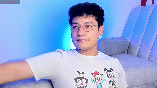 Theo Rowan online show from 03-04-26, 08:49