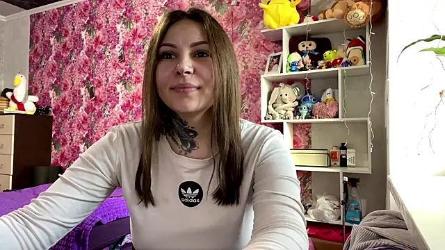 Snapshot of TraciBallena chatting on 02-20-26, 06:26 TraciBallena online show from 02-20-26, 06:26