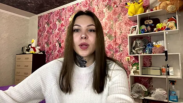 Snapshot of TraciBallena chatting on 02-16-26, 05:06 TraciBallena online show from 02-16-26, 05:06