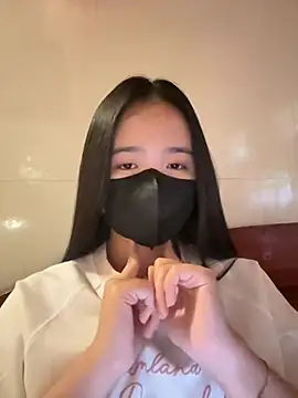 Gwen879 online show from 03-08-26, 06:49