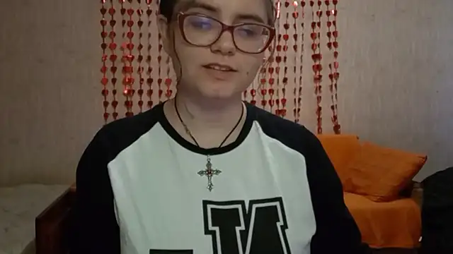 Miyabeee online show from 05-19-26, 07:04
