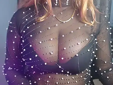 Snapshot of Luscious_Eyessss chatting on 02-04-26, 06:03 Luscious Eyessss online show from 02-04-26, 06:03