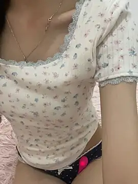 Linhtruong   online show from 05-05-26, 07:06