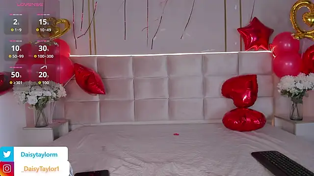 DaisyTaylor   online show from 02-16-26, 01:32
