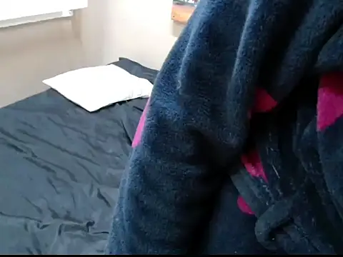 Snapshot of TallDivaNoir chatting on 01-11-26, 06:09 TallDivaNoir online show from 01-11-26, 06:09