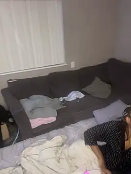 prettyprincess03 online show from 02-06-26, 07:59