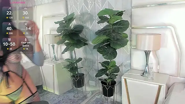 Snapshot of KeisyCamer chatting on 07-11-26, 04:24 KeisyCamer online show from 07-11-26, 04:24