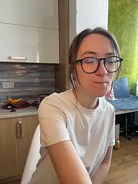 Persephone Kore online show from 04-09-26, 12:22