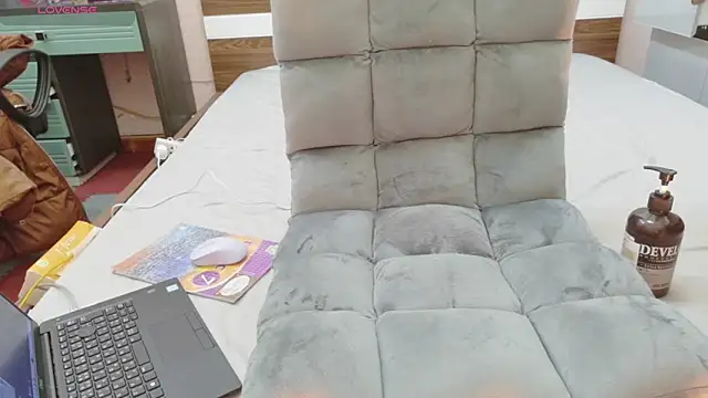 Bee bee1 online show from 02-01-26, 03:16