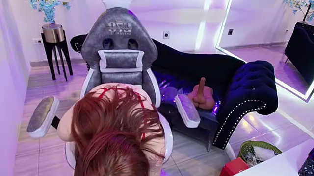 Lilith tayylor online show from 04-19-26, 03:29