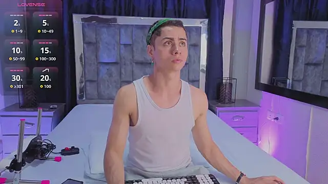 LeoMonnroe online show from 04-09-26, 07:09