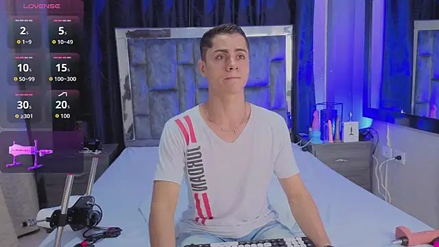 LeoMonnroe online show from 04-04-26, 05:08