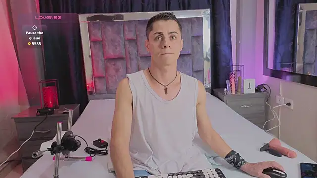 LeoMonnroe online show from 03-10-26, 07:07