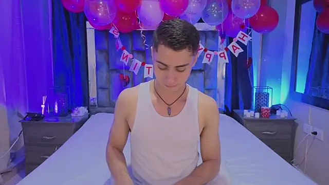 LeoMonnroe online show from 02-15-26, 05:23