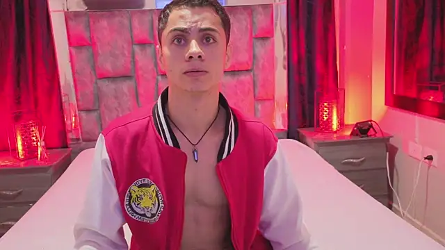 LeoMonnroe online show from 02-08-26, 03:54