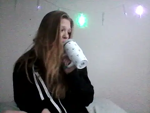 tinytiff33 online show from 01-10-26, 01:23