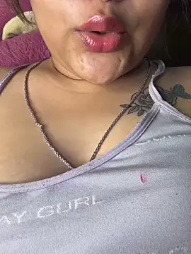 HotNeha08 online show from 04-05-26, 03:51