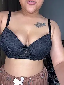 HotNeha08 online show from 04-20-26, 04:41