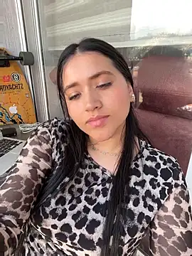 Snapshot of Veronica_Wins_ chatting on 03-02-26, 09:00 Veronica Wins online show from 03-02-26, 09:00