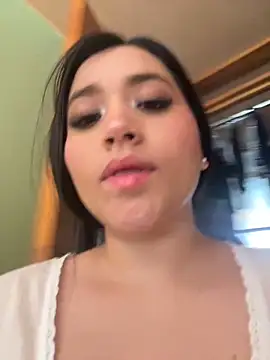 Snapshot of Veronica_Wins_ chatting on 04-01-26, 05:54 Veronica Wins online show from 04-01-26, 05:54