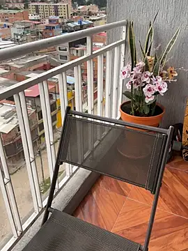 Snapshot of Veronica_Wins_ chatting on 04-11-26, 04:54 Veronica Wins online show from 04-11-26, 04:54