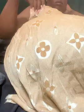 Snapshot of sexychubstar chatting on 01-14-26, 01:37 sexychubstar online show from 01-14-26, 01:37