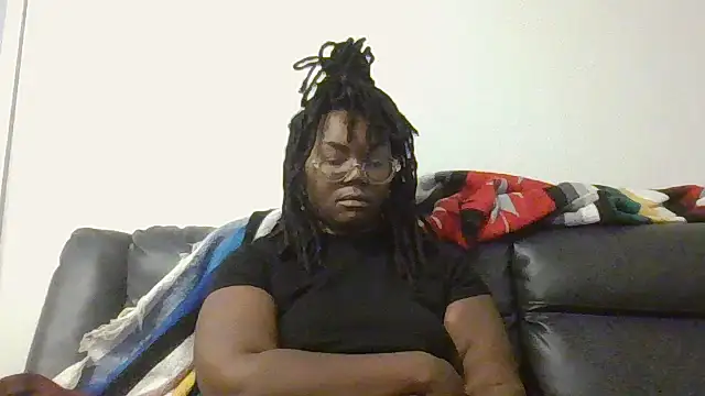 Snapshot of Kokohayes chatting on 02-17-26, 09:45 Kokohayes online show from 02-17-26, 09:45