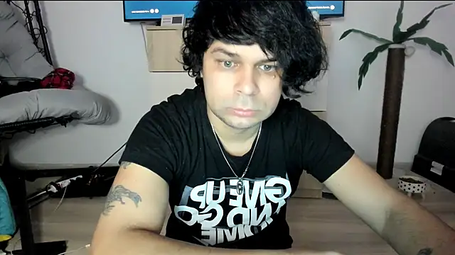 LorenzoBoy99 online show from 01-11-26, 09:33