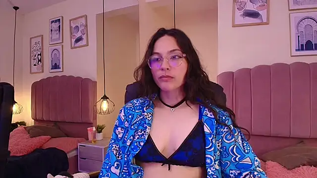 Hanabie  online show from 02-05-26, 03:13