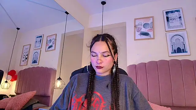 Hanabie  online show from 04-07-26, 03:08