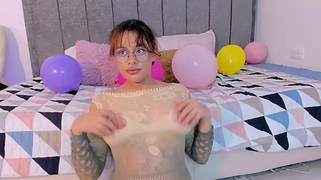 rosse taylorx1 online show from 04-07-26, 06:54