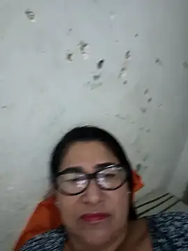 PatriciaGrajales online show from 04-28-26, 04:33