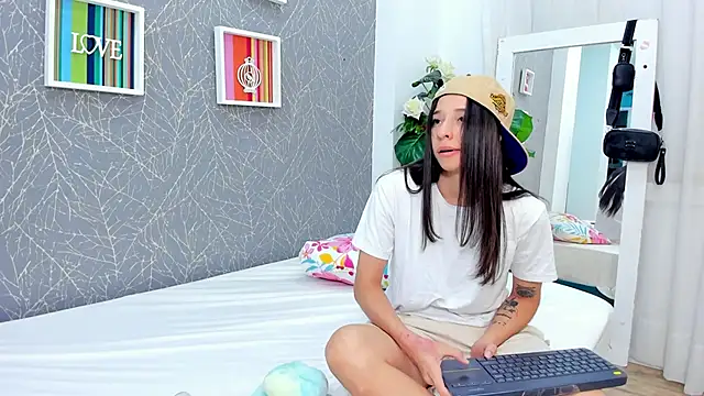 ViictoriiaSaenz online show from 05-08-26, 03:54