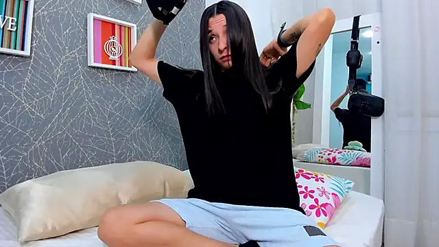 ViictoriiaSaenz online show from 05-13-26, 02:29