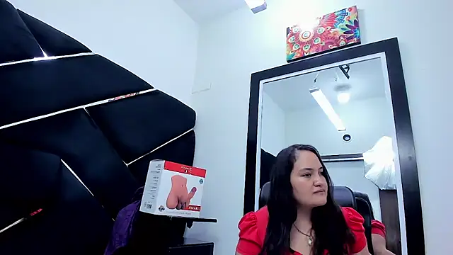MiaRouss69 online show from 05-14-26, 11:24