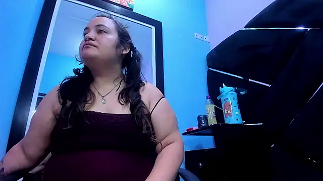 MiaRouss69 online show from 05-06-26, 10:03