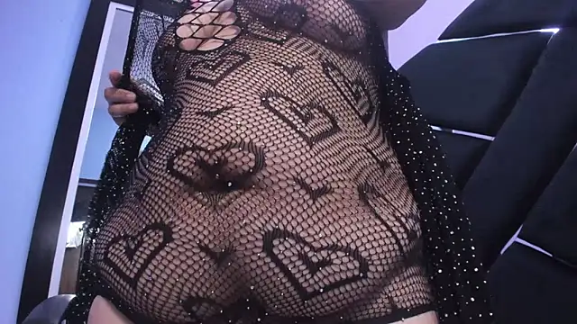 MiaRouss69 online show from 04-03-26, 01:34